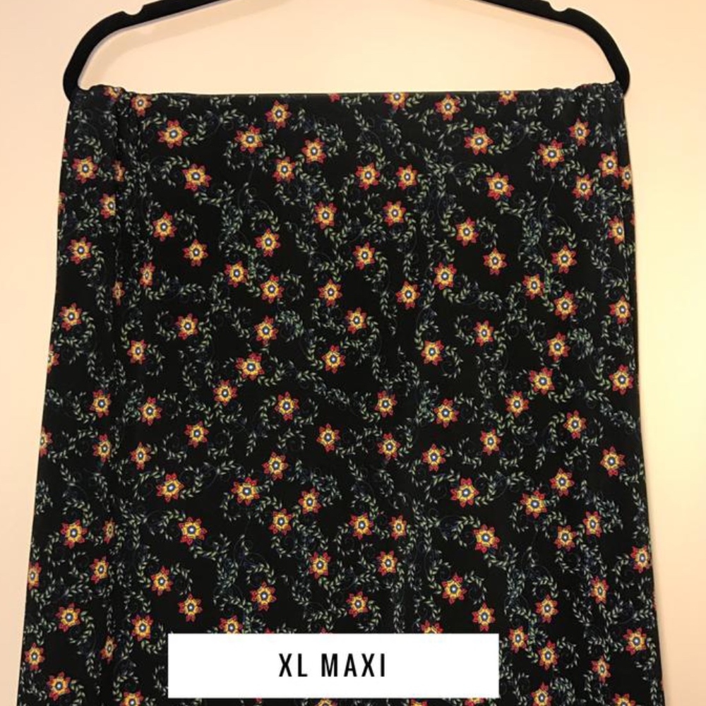 MAXI SKIRT